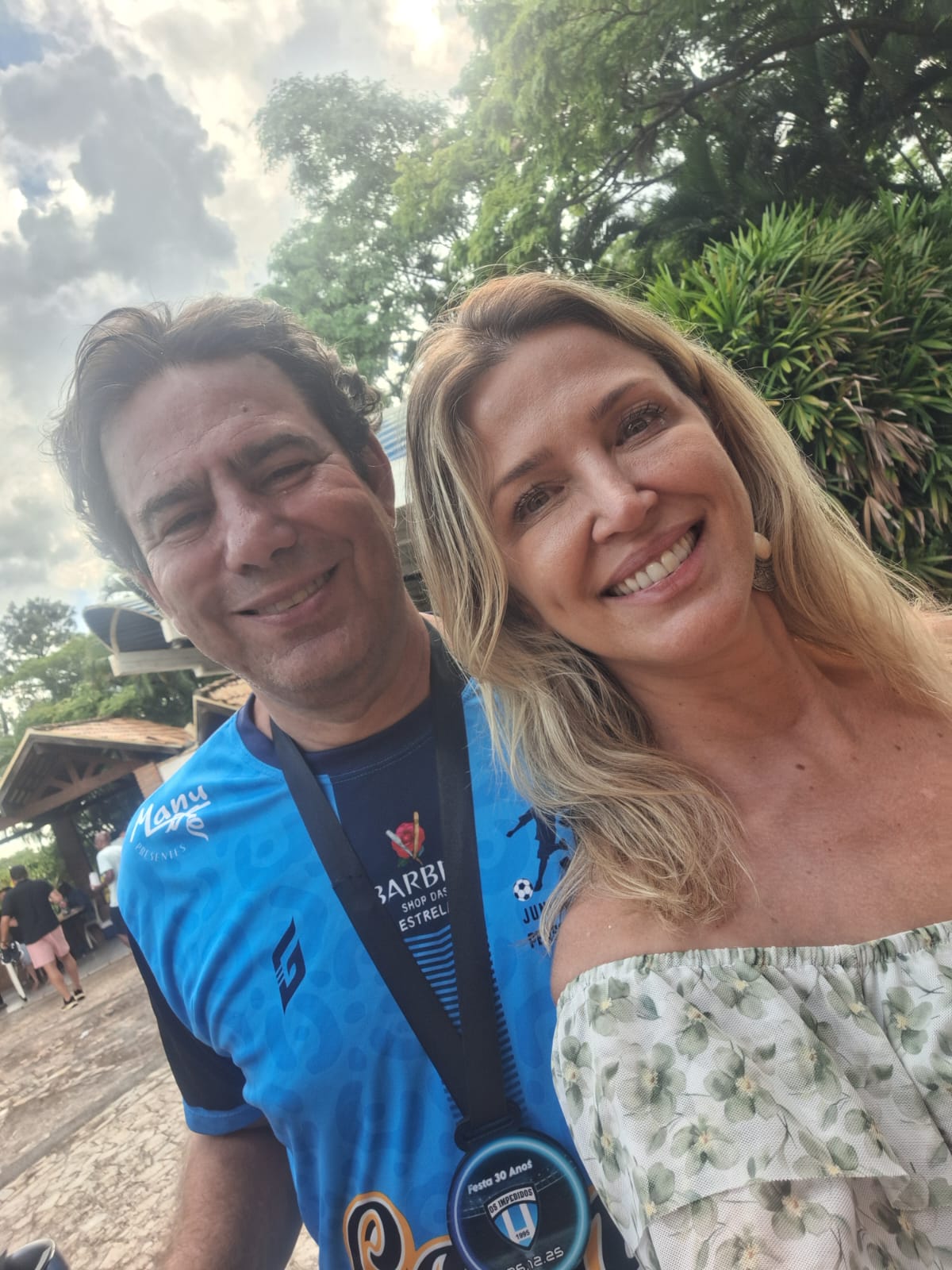 Liliane e Paulo hoje, sorrindo